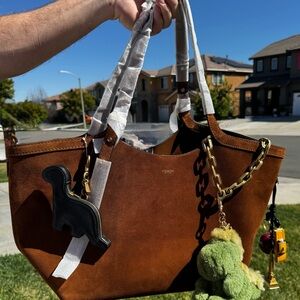 Coach Gramercy Tote Shoulder Bag-Suede Warm Brown